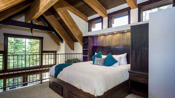 2 間睡房、防敏寢具、記憶棉床墊、熨斗/熨衫板