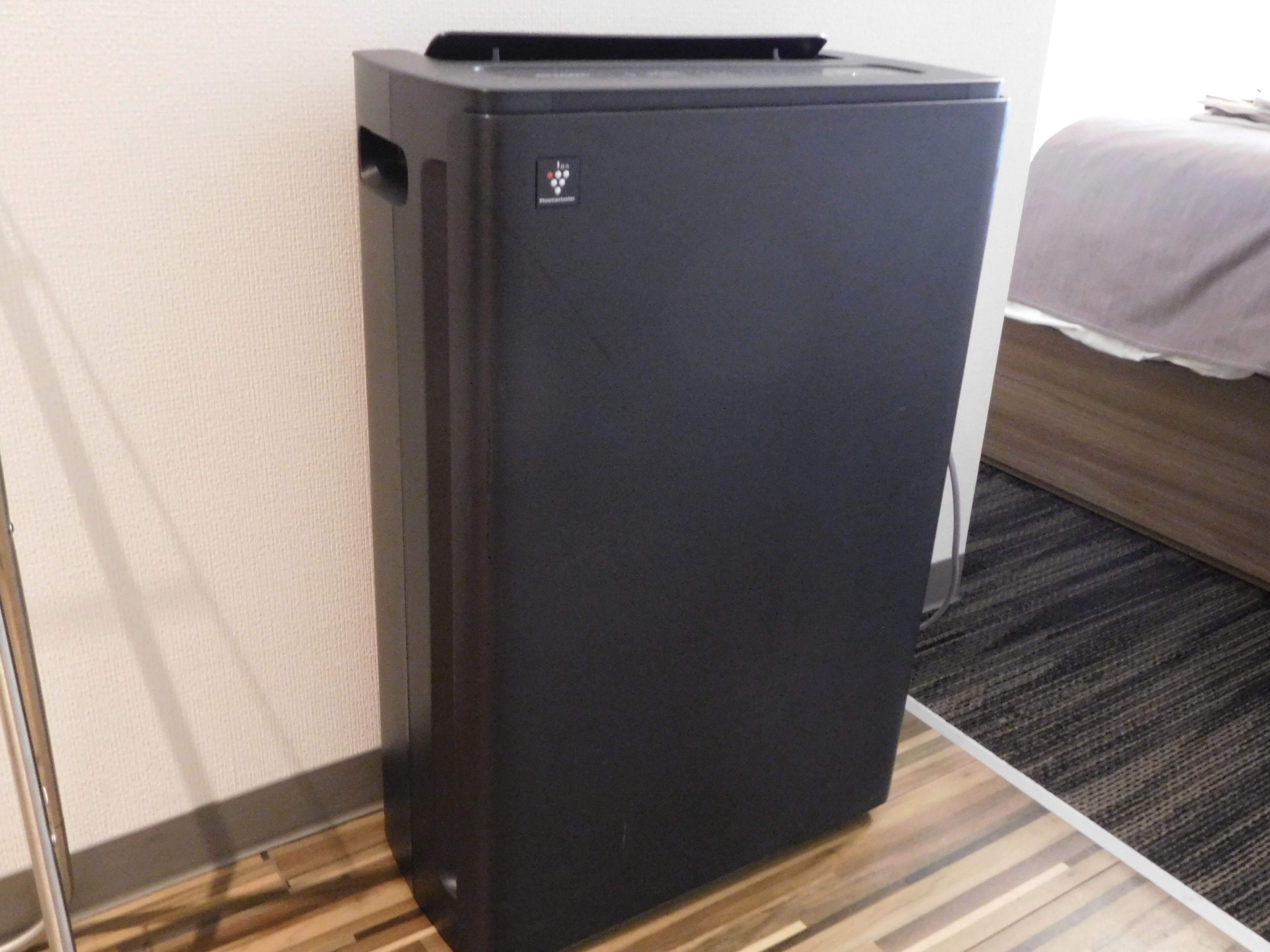 in-room safe, free wifi, bed sheets