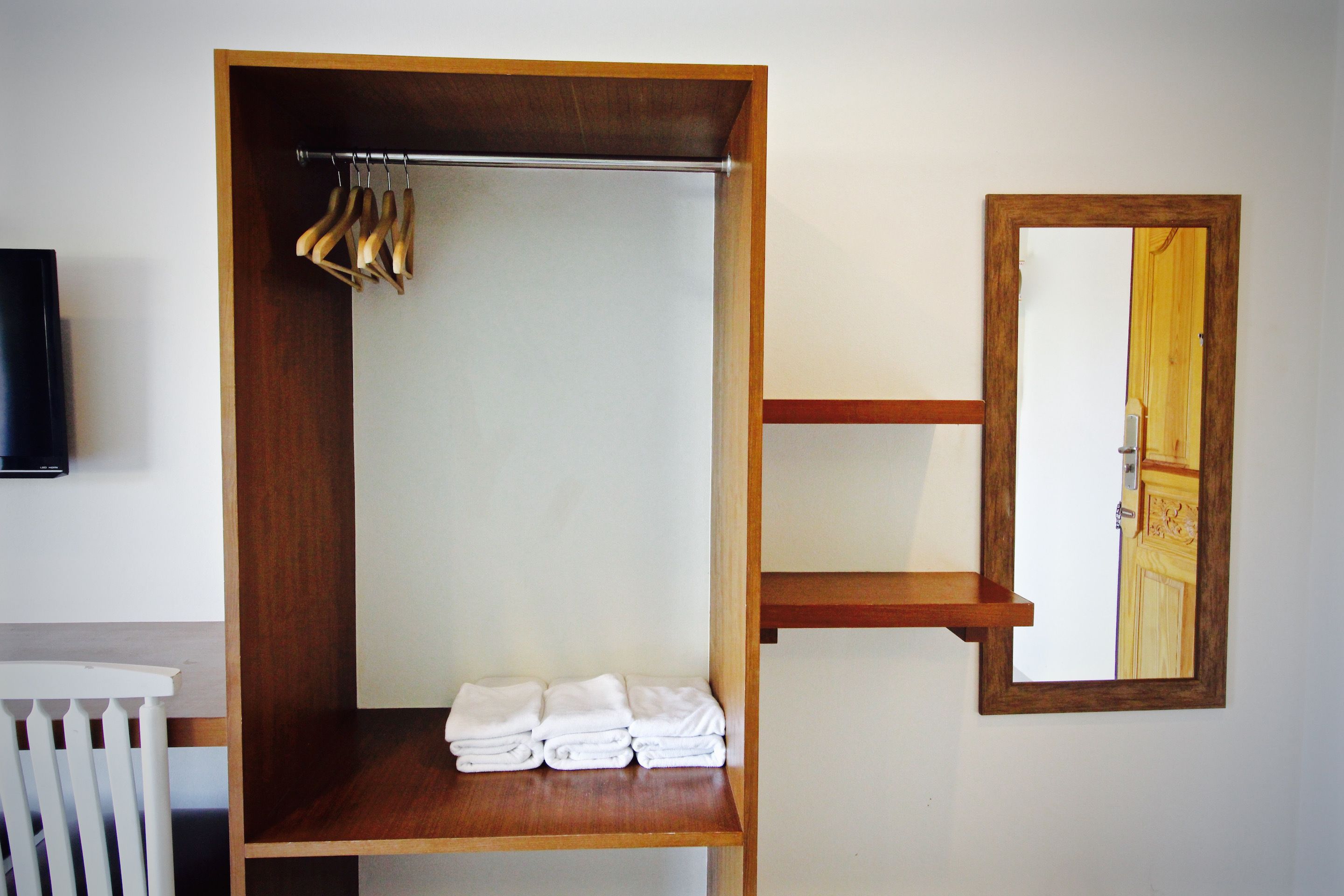 deluxe triple room, multiple beds | room amenity