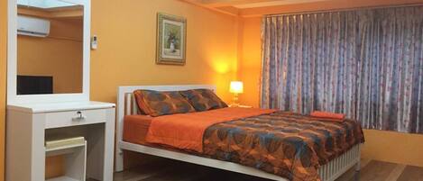 Habitación estándar doble | Caja fuerte, sistema de insonorización, wifi gratis y ropa de cama