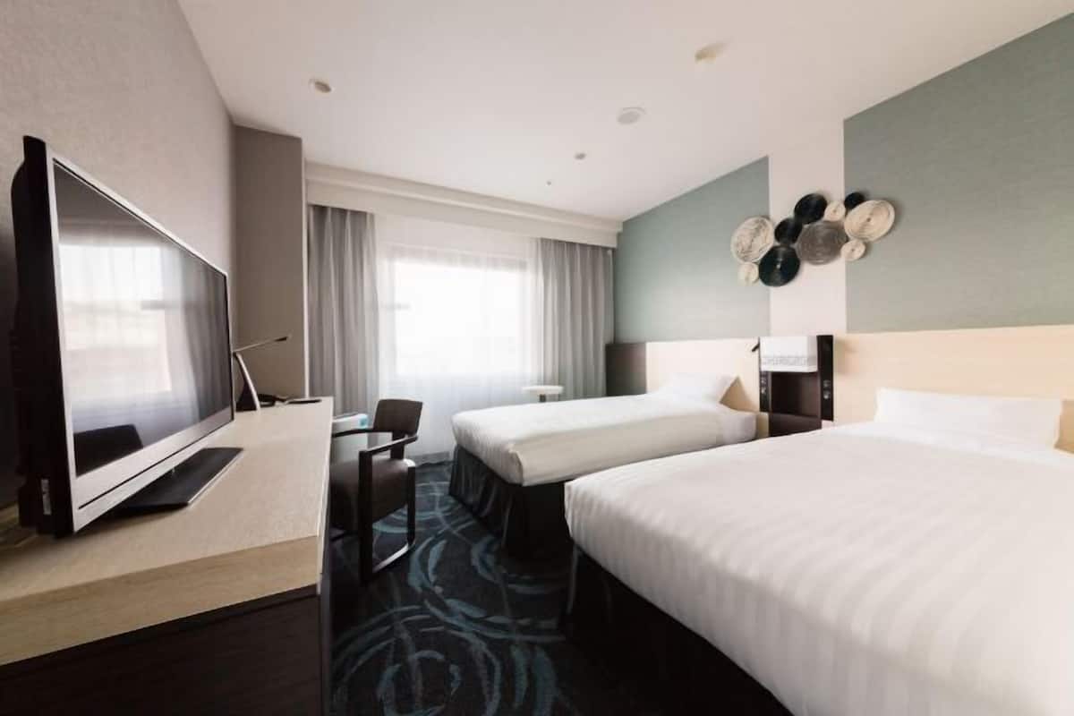 Escrivaninha, ferros/tábuas de passar roupa, Wi-Fi de cortesia