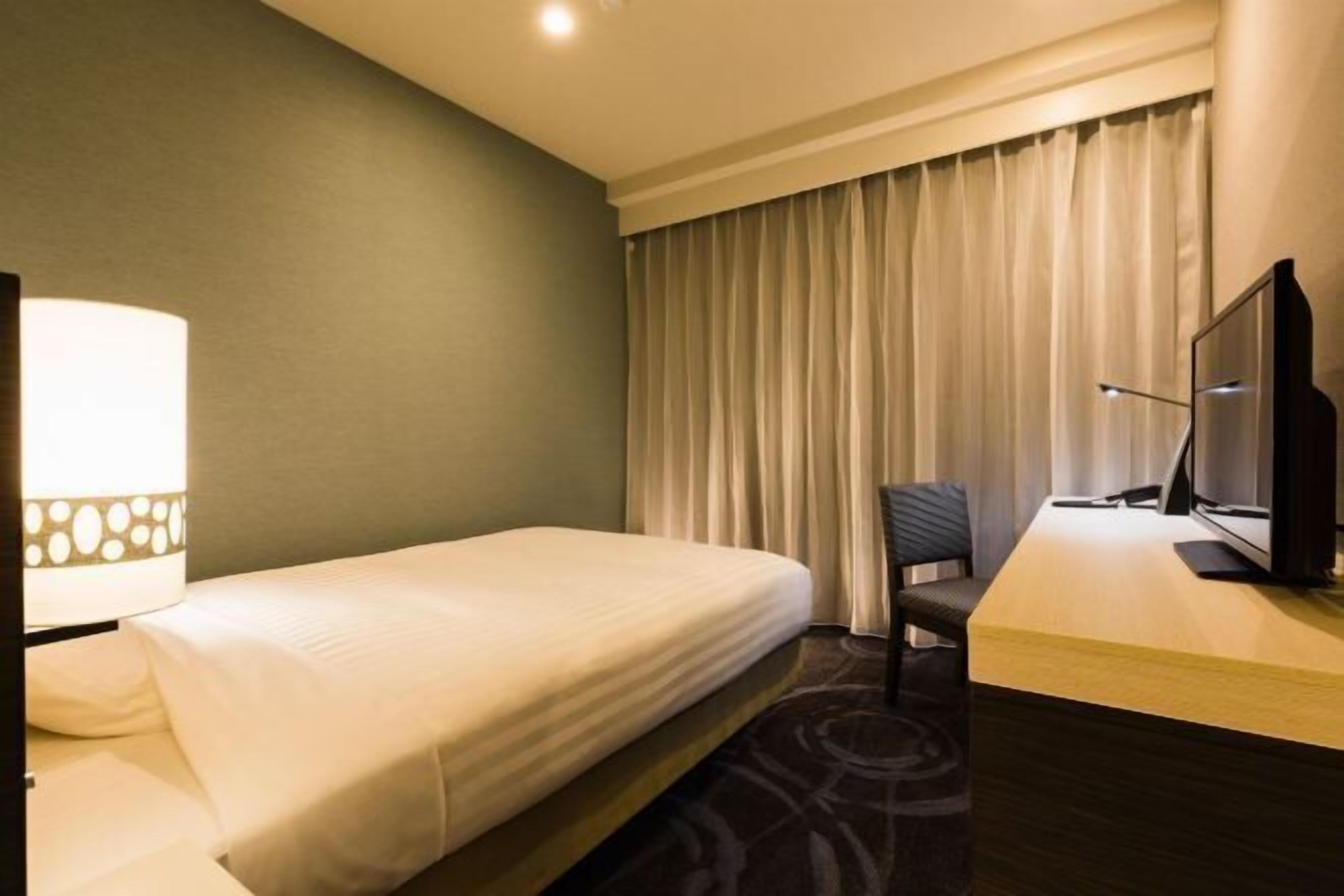 Desk, iron/ironing board, free WiFi