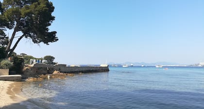 Asunto Antibes 4 henkilöä