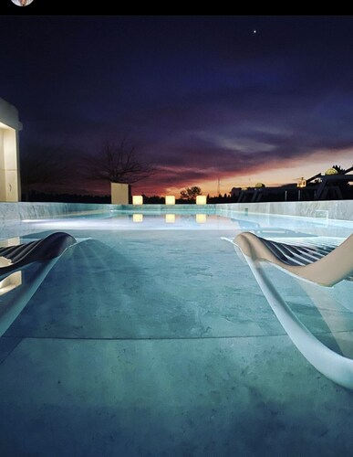 New pool 12.5 x 3m. Oll included.