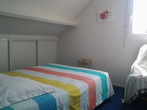 2 habitaciones, tabla de planchar con plancha y wifi gratis 