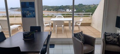 The beach as a horizon with this T3 holiday apartment with sun terrace