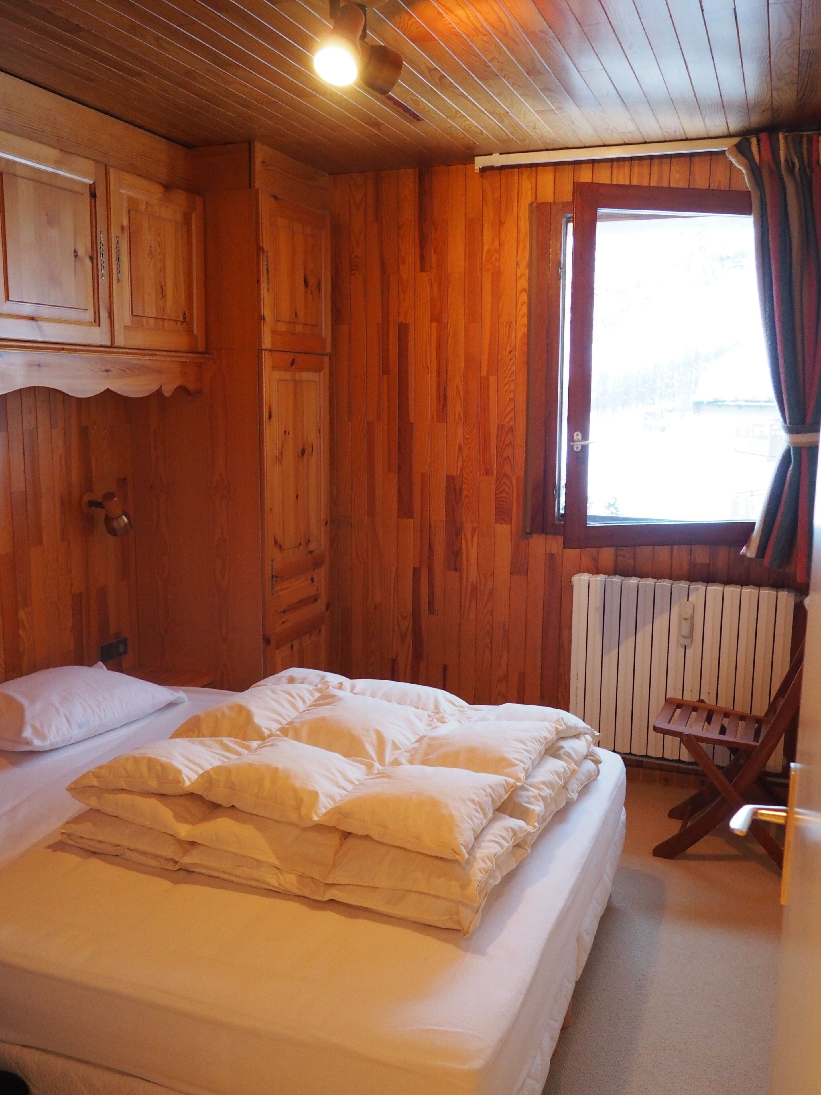 2 bedrooms, iron/ironing board, free WiFi