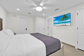 5 bedrooms, desk, iron/ironing board, free WiFi