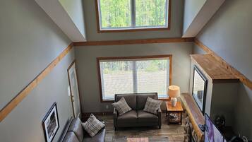 TV, fireplace, DVD player