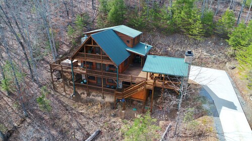 Stunning expansive mountain views - 3 King Bedrooms, 3 Baths, privacy