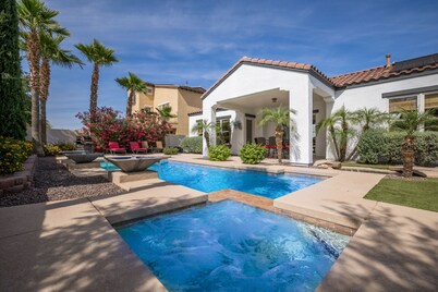 ⭐⭐⭐⭐⭐~PALAZZO TOSCANO~HEATED POOL/SPA~UP TO 13 IND. BEDS~BASEBALL~GOLF~TENNIS~