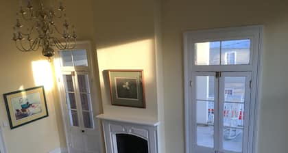 Downtown-One-of-a-Romantic Romantic Luxury Residence 5BR, 3BA Capacidad 10 a 12