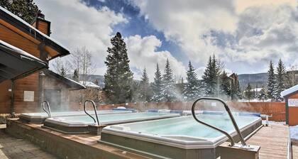 Sleeps 7- King Primary, Queen Loft, Full Size Bunk Beds + twin, 2 Full Bathrooms