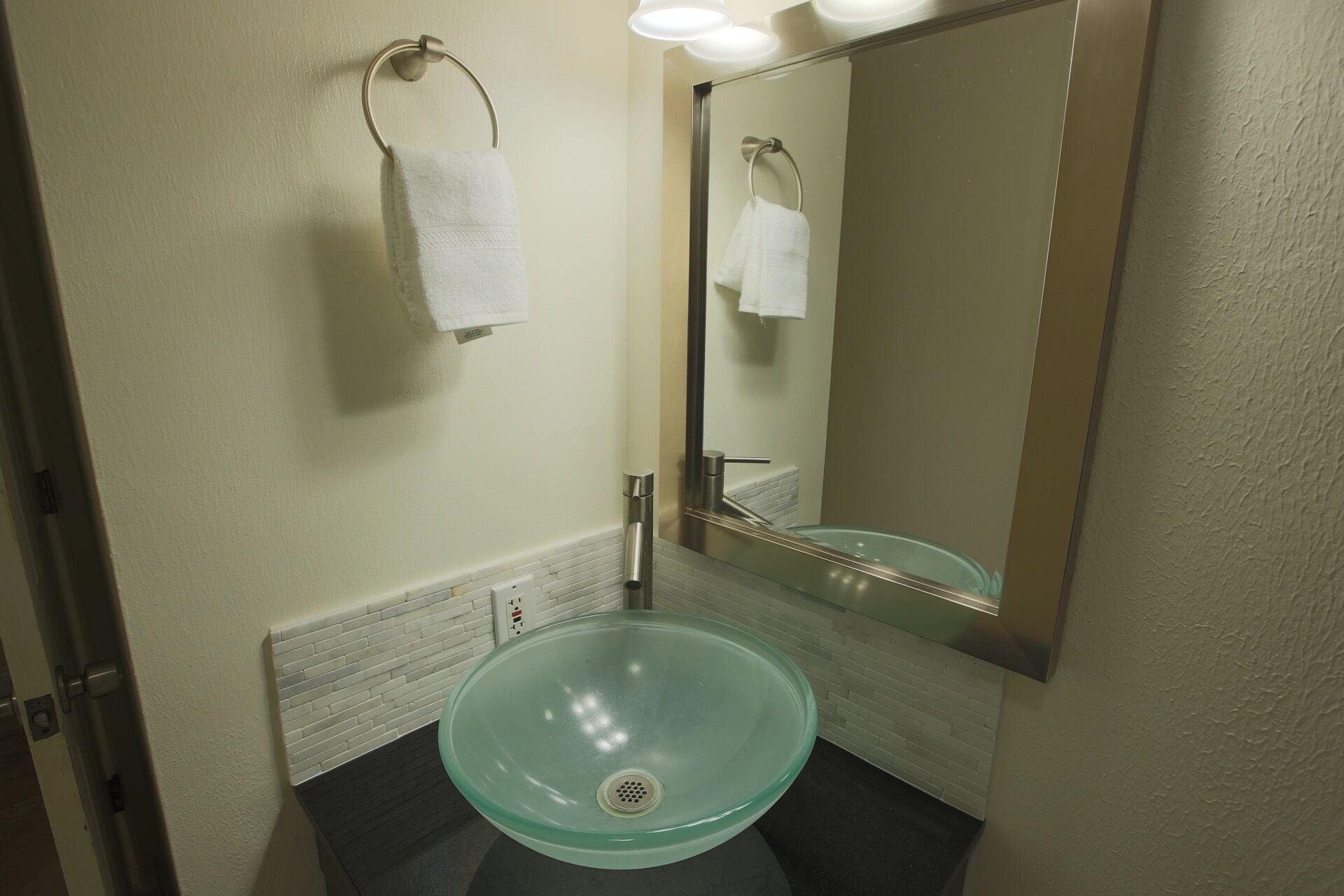 Combined shower/tub, hair dryer, towels, soap