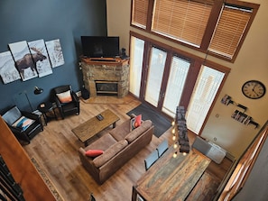 Smart TV, fireplace, DVD player, books - Luxury Mountain Retreat Minutes to Skiing/Fishing/Hiking- Kid Friendly BCA-45499 (Keystone)
