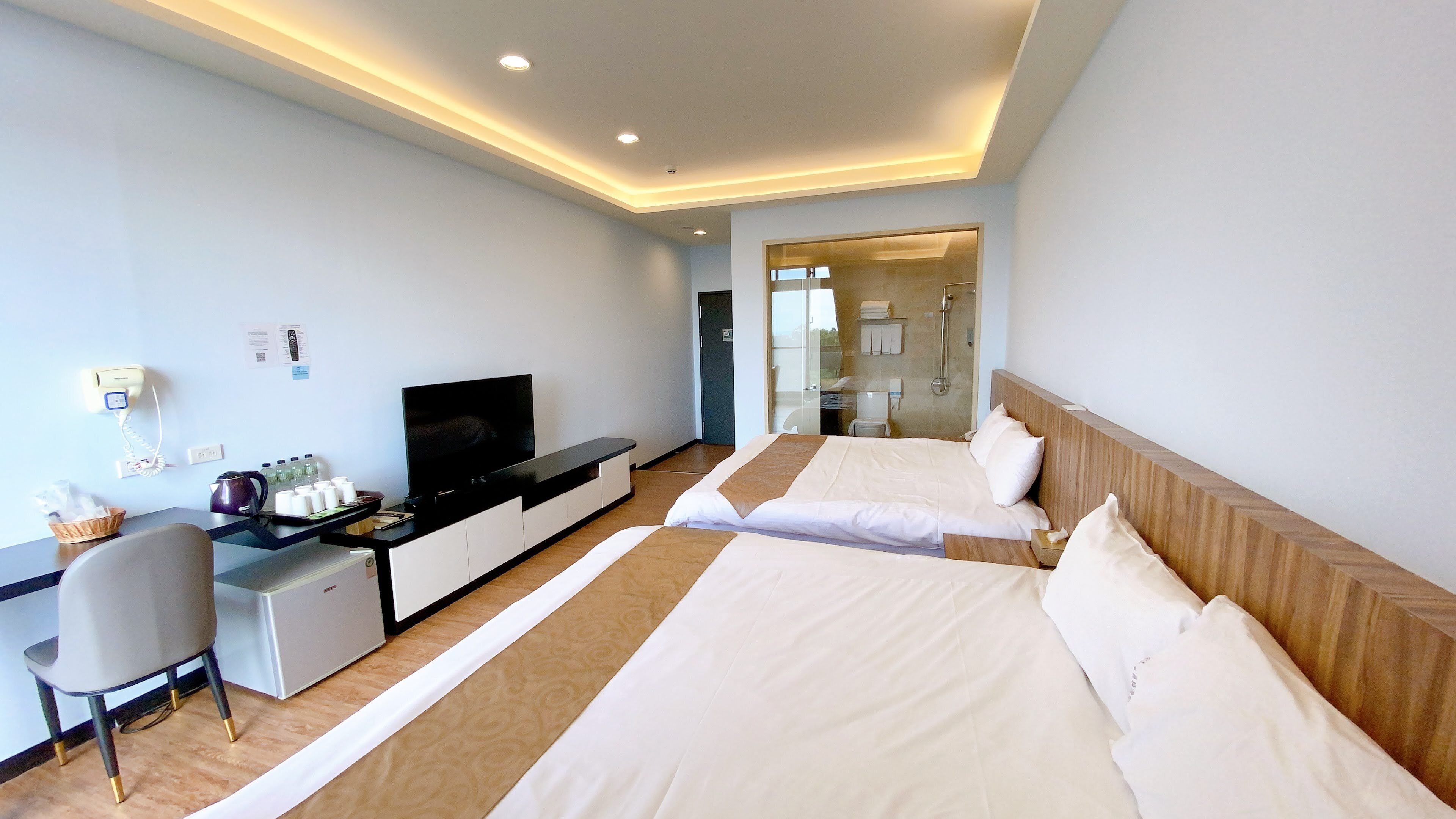 Cortinas blackout, sistema de insonorización y wifi gratis 