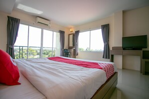 Chambre Double Supérieure | Bureau, Wi-Fi gratuit, draps fournis