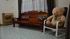 Unclassified image, 5 of 15, button - Rungrudee Homestay (Sattahip)