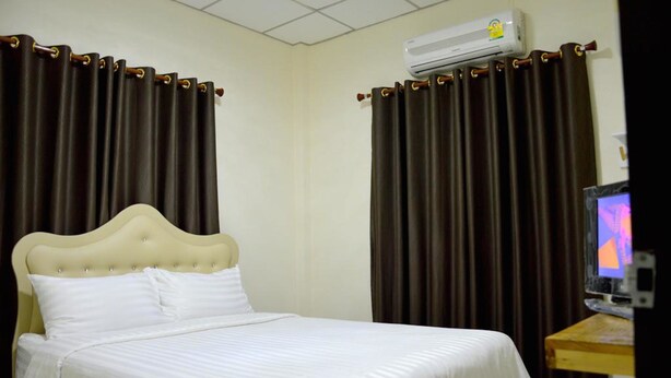 Unclassified image, 1 of 15, button - Rungrudee Homestay (Sattahip)