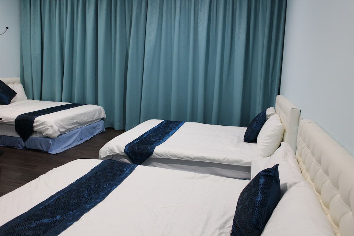 Family Room | Free WiFi, bed sheets