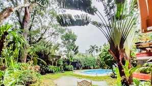 Outdoor pool - OYO 258 Chito’s Hotel (Iloilo)