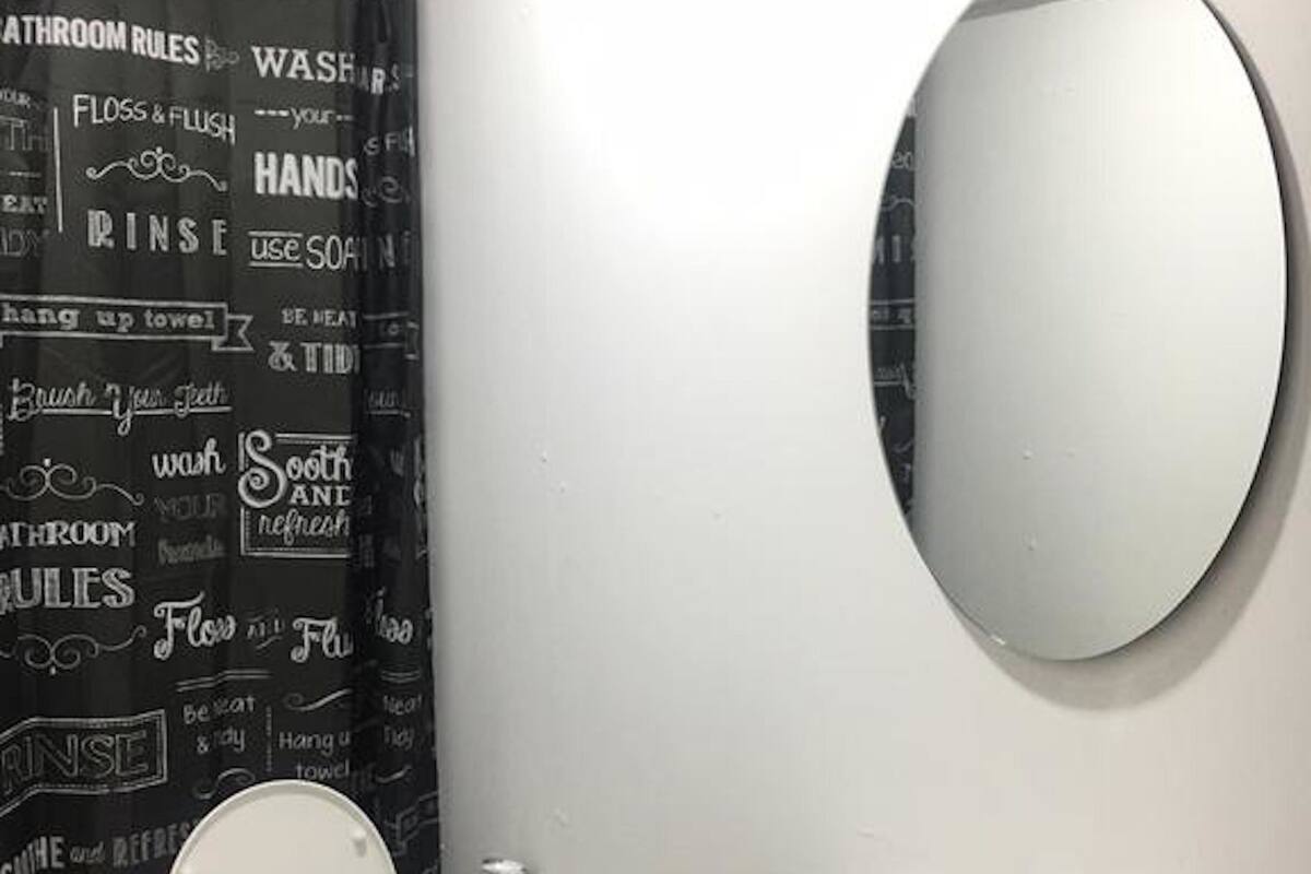 Free toiletries, towels