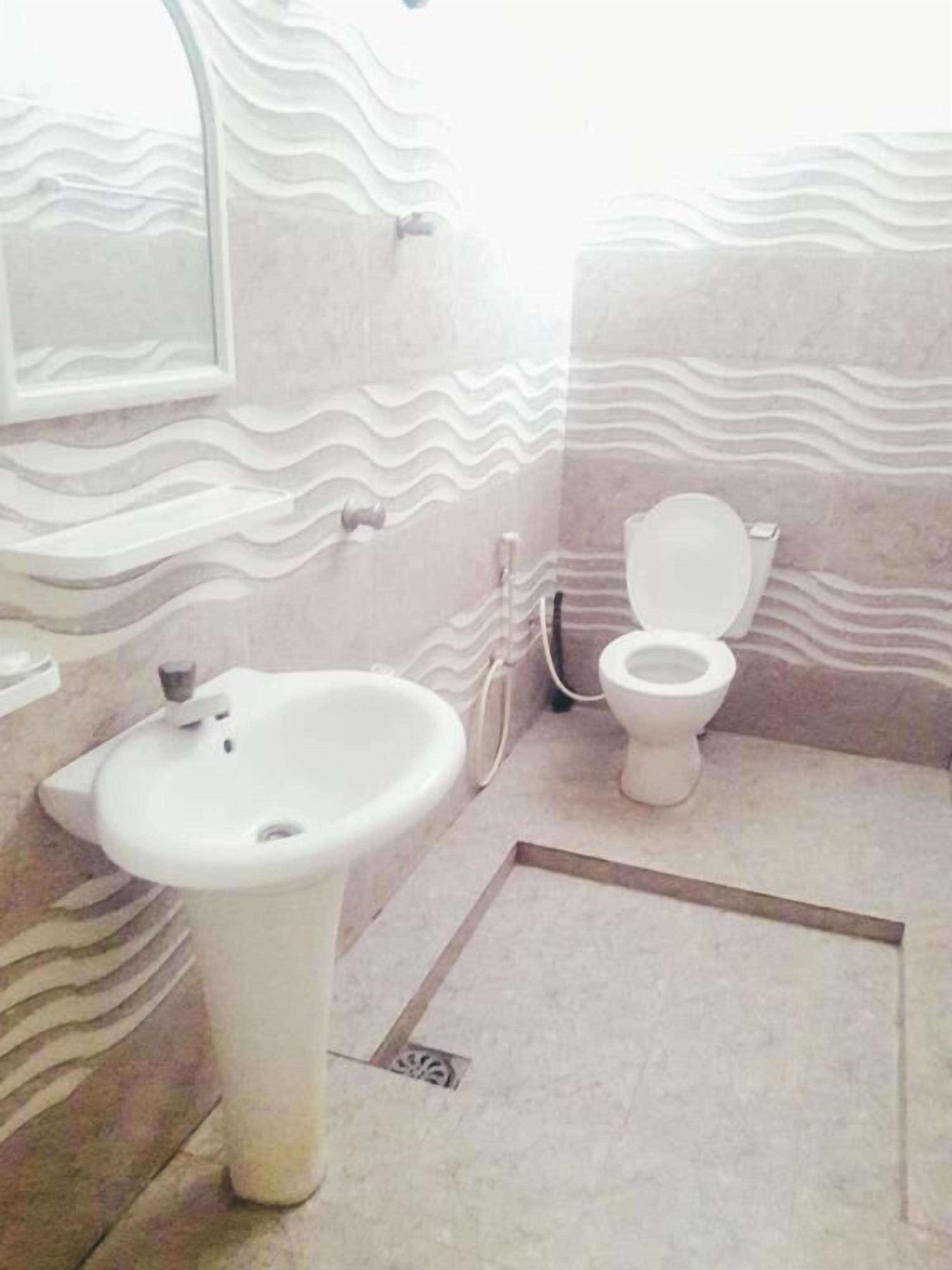 Bathroom | Shower, towels