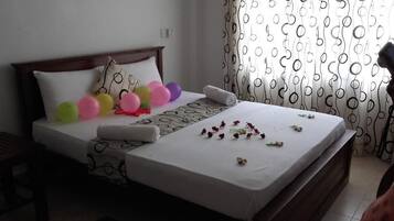 Room | Minibar, free WiFi