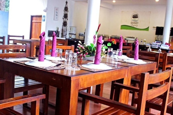 Lunch and dinner served