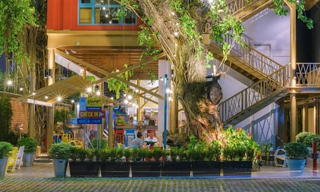 Facciata della struttura. Lub d Siem Reap