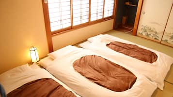 Cubrecamas, wifi gratis y ropa de cama