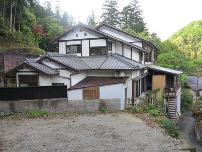 J-Hoppers Kumano Yunomine Guesthouse - Hostel
