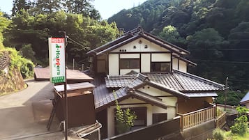 住宿正面