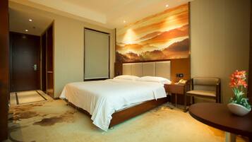 Desk, blackout drapes, free WiFi