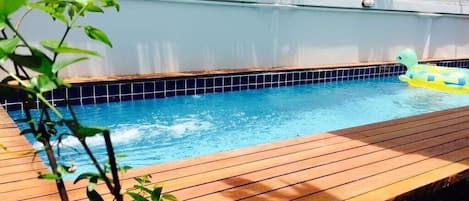 Εξωτερική πισίνα