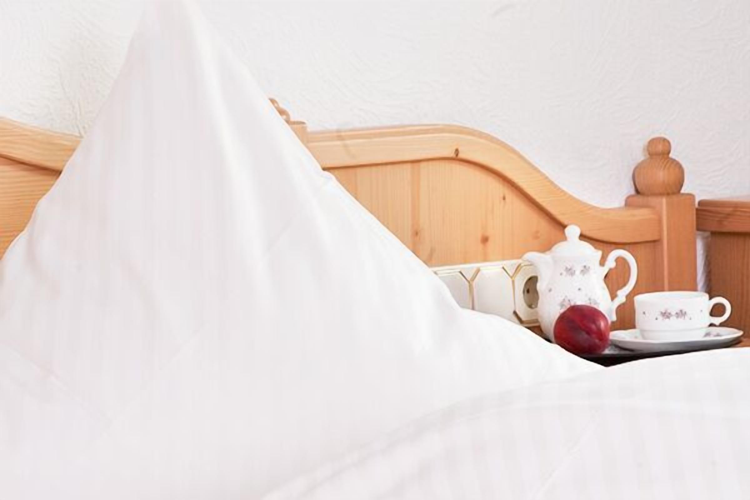 Pengeskab på værelset, skrivebord, gratis Wi-Fi