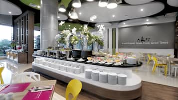Breakfast (IDR 80000 per person)