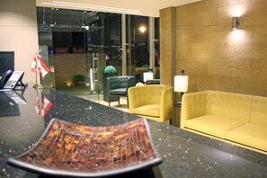 Lobby - Aley Suites (Aley)