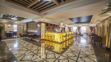 2 restaurants, breakfast, lunch, dinner served; Korean cuisine