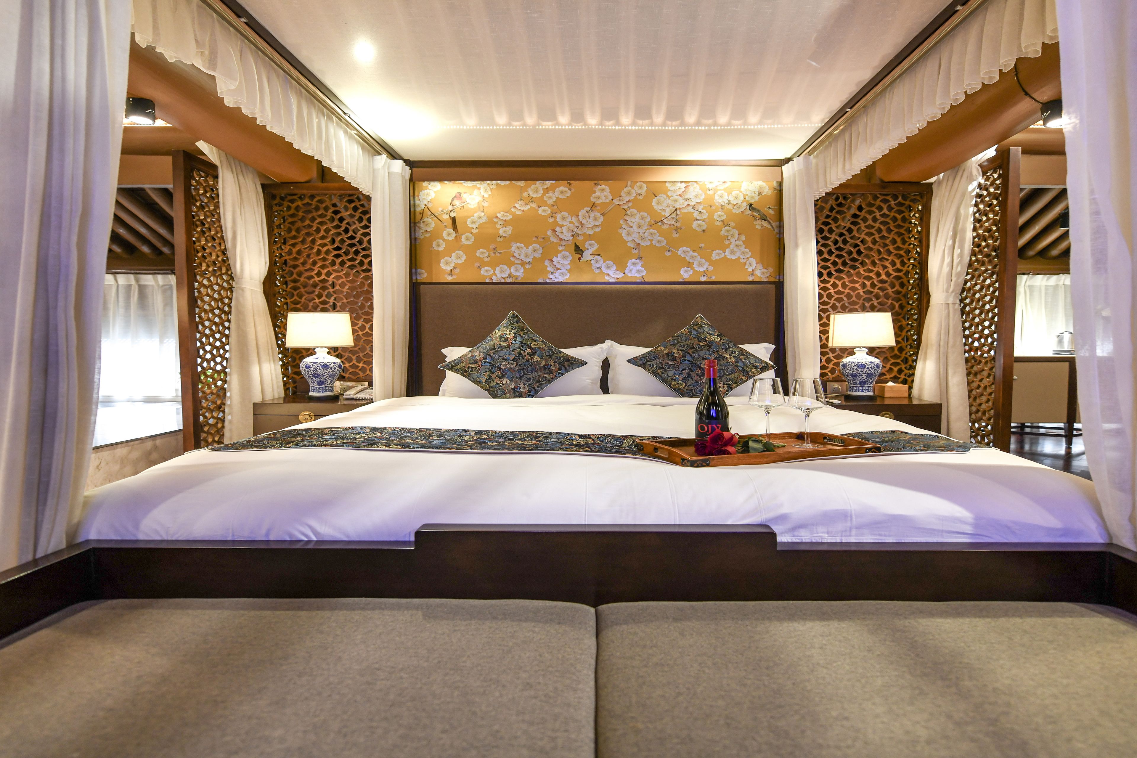 premier suite (free train station pick up) | frette italian sheets, premium bedding, down duvets, tempur-pedic beds