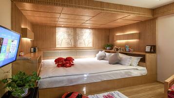 Deluxe Family Kang-Bed Room (Free Train Station Pick Up) | Frette Italian sheets, premium bedding, down comforters