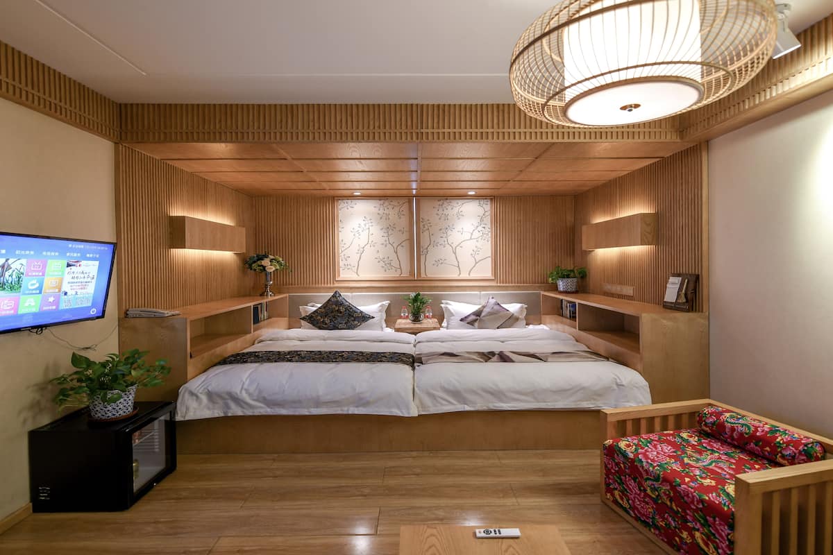 Habitación familiar, 1 cama King size (Free Train Station Pick Up) | 1 habitación, sábanas italianas Frette y ropa de cama de alta calidad