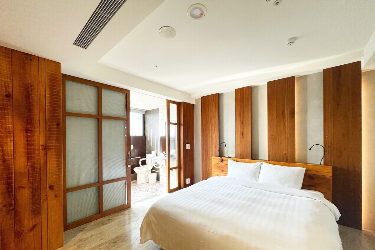 Superior Double Room | Gebar bulu kapas, meja, langsir/tirai gelap terus, kalis bunyi