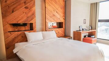 Deluxe Double Room with Parking Coupon | Down duvets, desk, blackout curtains, soundproofing
