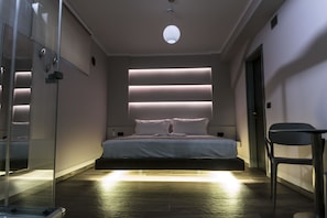 Premium bedding, minibar, in-room safe, desk - Hotel Pandora Residence (Tirana)