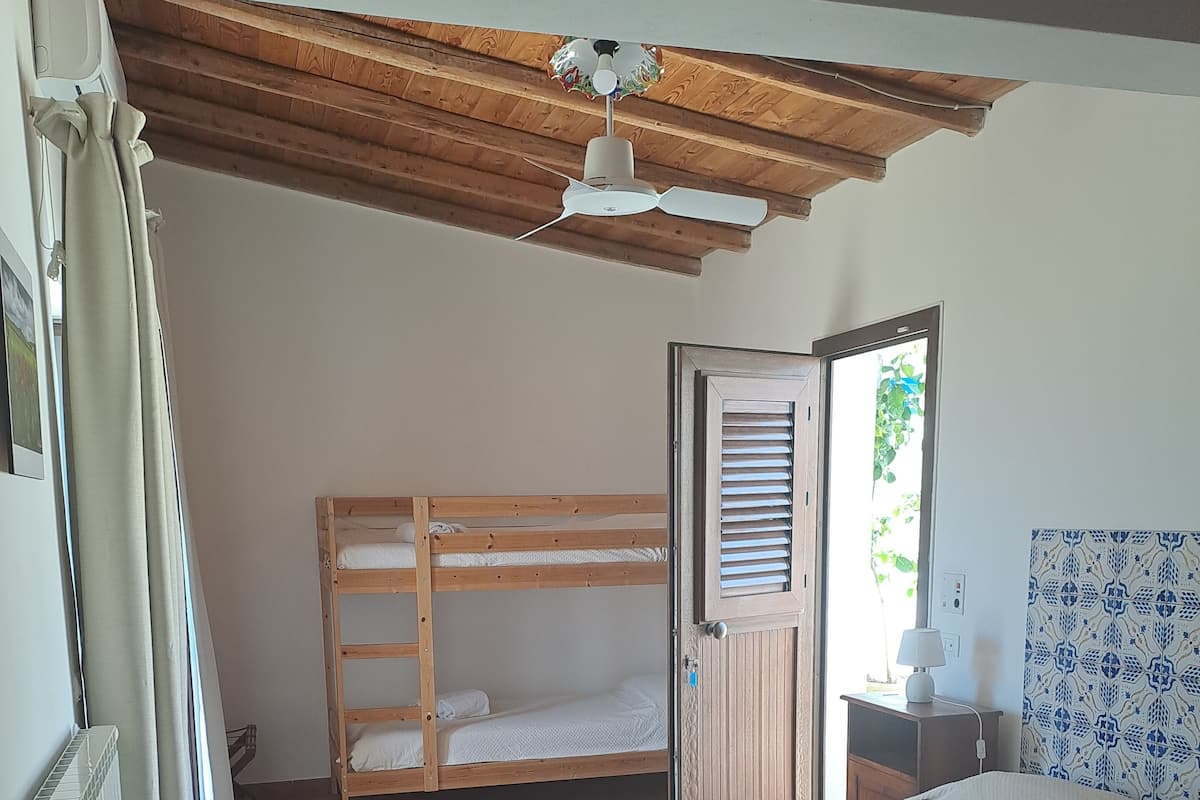 Family Room | Blackout curtains, wheelchair access