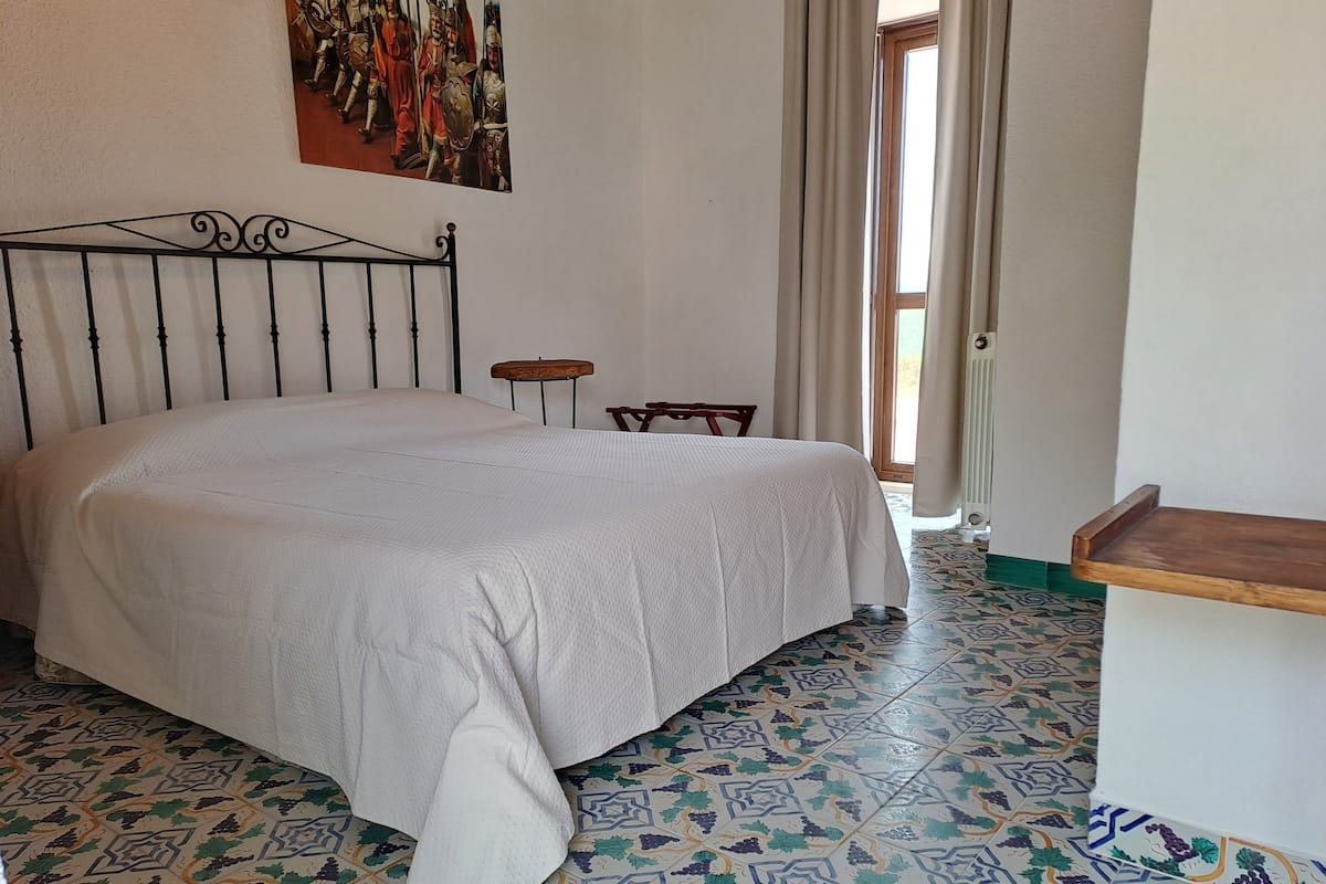 Classic Double or Twin Room | Blackout curtains, wheelchair access