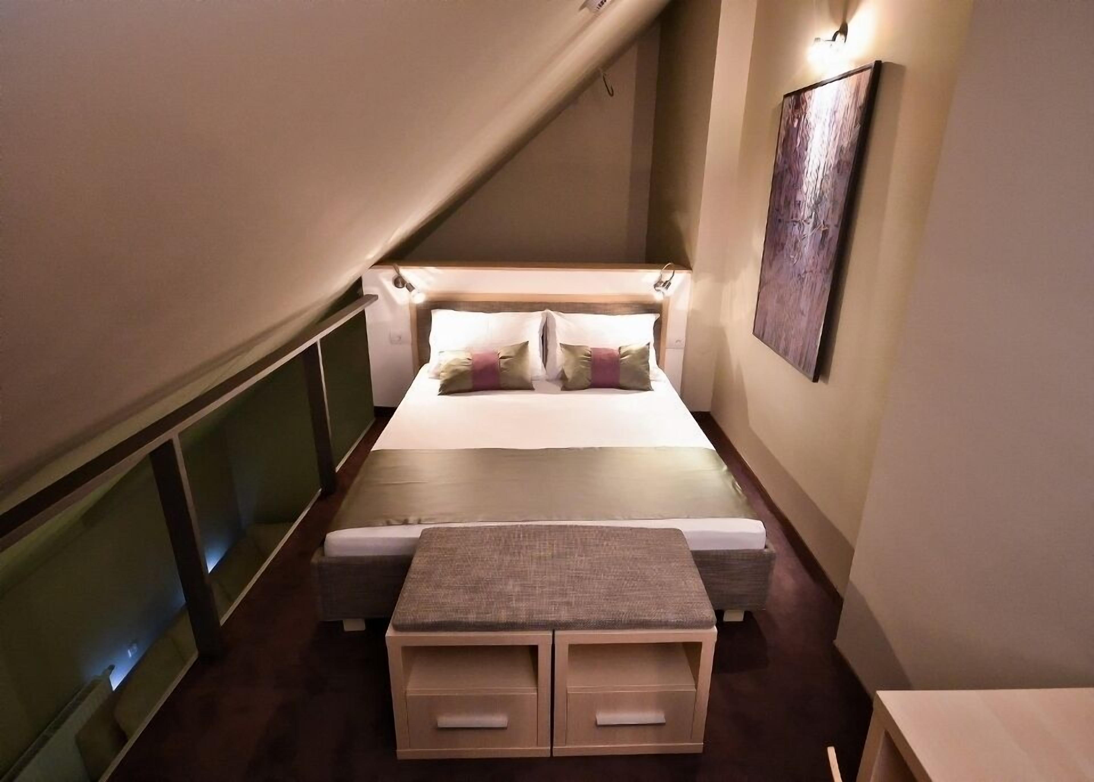 duplex suite | 1 bedroom, premium bedding, minibar, in-room safe