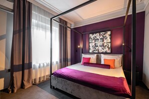 Premium Double Room, City View | Premium bedding, minibar, in-room safe, desk