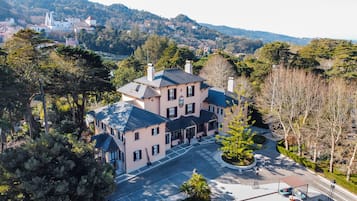Fachada de la propiedad